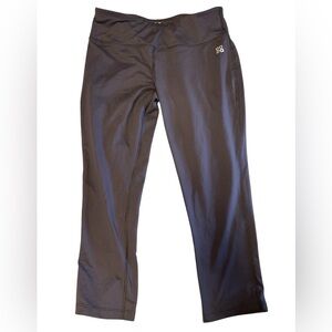 ⚡ Actra Performance Capri Leggings | Charcoal Gray | Sz S